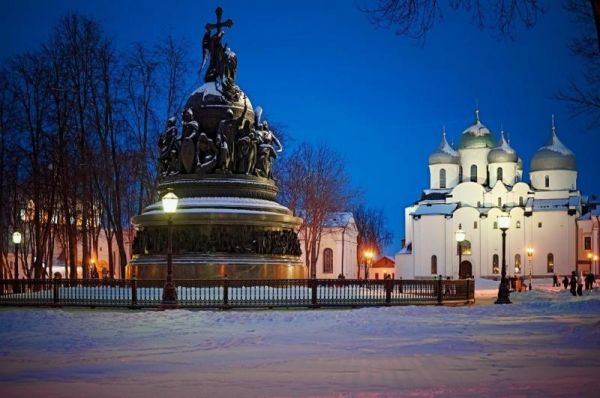 Из общего количества туристов в новогодние праздники 28 тыс. человек побывали в Великом Новгороде и 53 тыс. – в районах области.