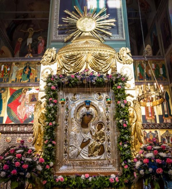 Сегодня православные чествуют Иверскую икону Божьей матери