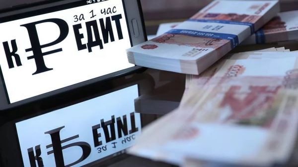 В Великом Новгороде растут число жалоб на кредитные организации и объем невыплаченных займов