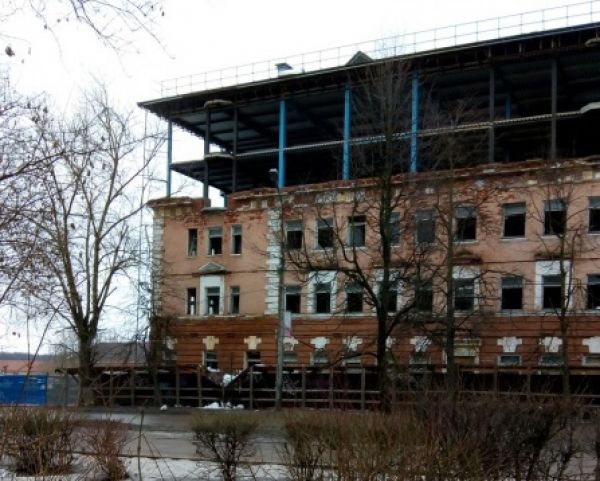 Активисты заявили в резолюции о недопустимости нахождения здания в руинированном состоянии в историческом центре Великого Новгорода, особенно накануне празднования 1160-летия города.
