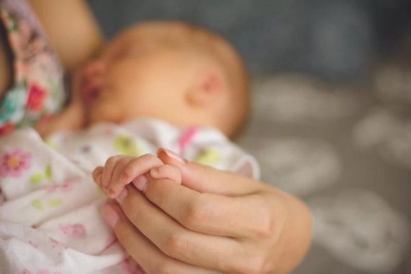 Региональный капитал «Первый ребенок» в 100 тыс. рублей предоставляется в случае рождения женщиной после 1 января 2019 года первого ребенка. На момент рождения малыша она не должна быть старше 29 лет.