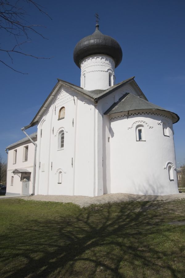 Церковь Симеона Богоприимца – последний сохранившийся датированный памятник периода новгородской независимости.
