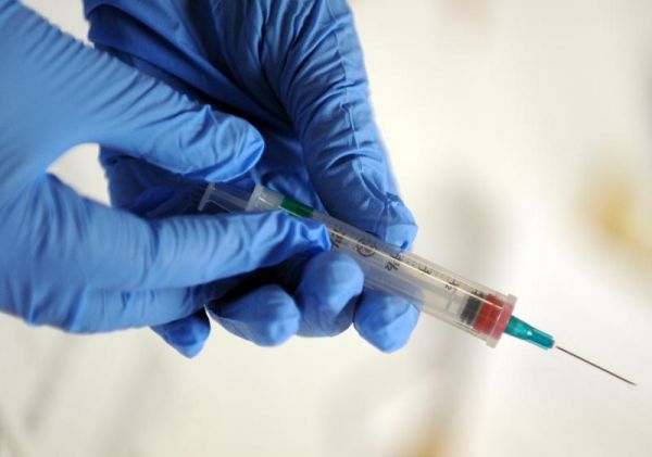 В Новгородской области будет создан неснижаемый запас вакцины против кори.