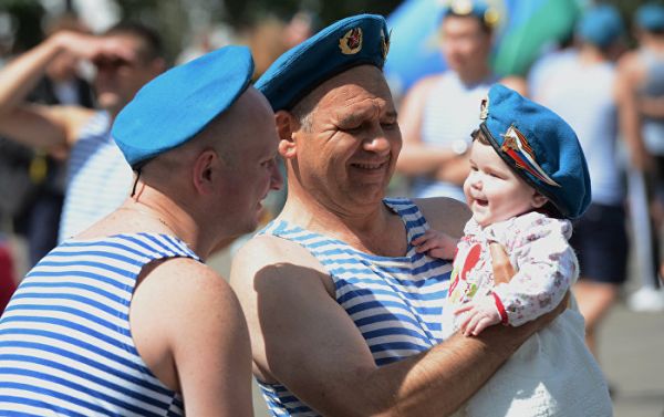 Российским воздушно-десантным войскам исполнилось 89 лет.