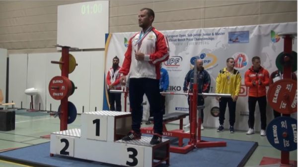Сергей Скочек показал третий результат в весе до 66 кг.
