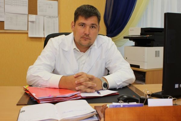Ранее Тарасов руководил Симферопольской клинической больницей скорой помощи.
