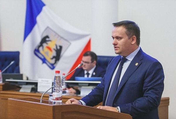 Глава региона поблагодарил депутатов за поддержку проектов правительства области.