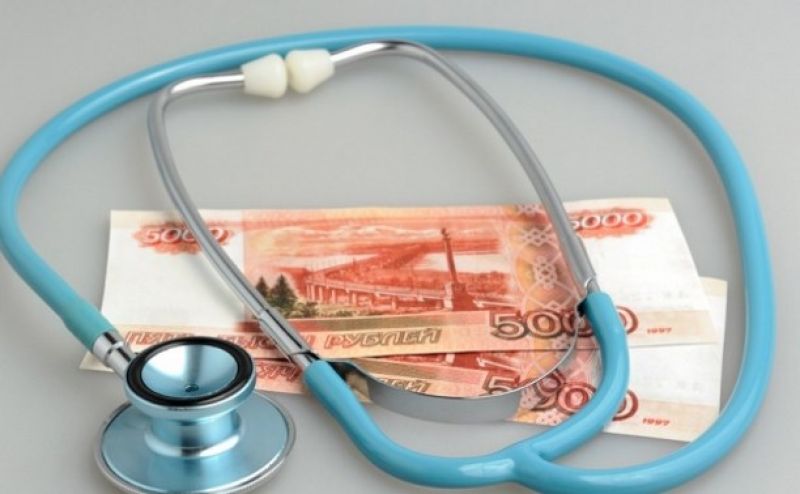 По данным Росстата, в 2018 году средняя заработная плата медиков по сравнению с 2012 годом увеличилась у врачей на 120%.