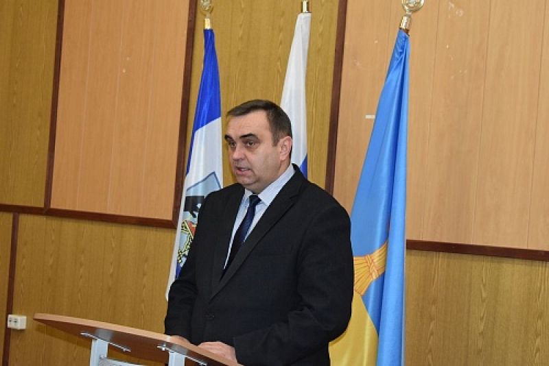 Депутаты определились, кто станет новым главой Демянского района