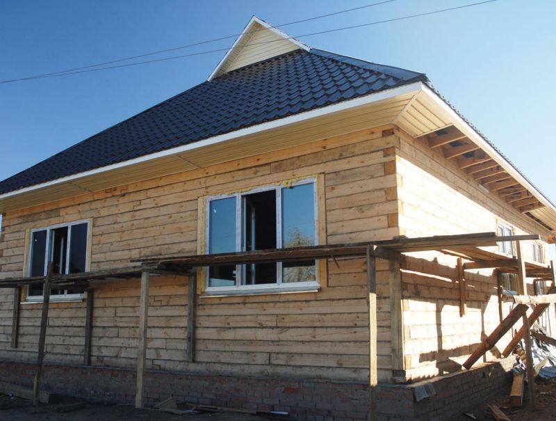 За время действия программы «Устойчивое развитие сельских территорий в Новгородской области на 2014-2021 годы» жилищные условия улучшили 934 семьи.
