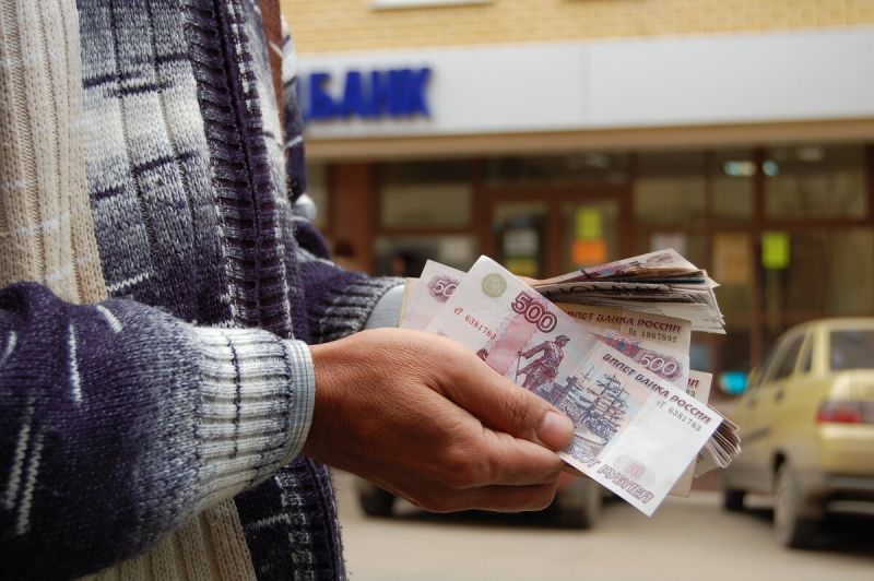Согласно статистике россияне в декабре берут потребительских кредитов в среднем на 20% больше, чем в предыдущие месяцы