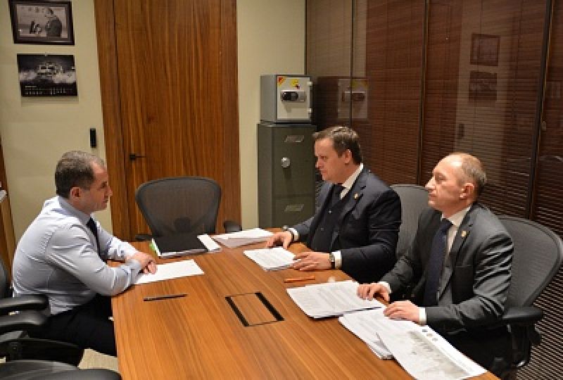 Андрей Никитин и Михаил Бабич обсудили также проведение второго Форума малых городов в Новгородской области.