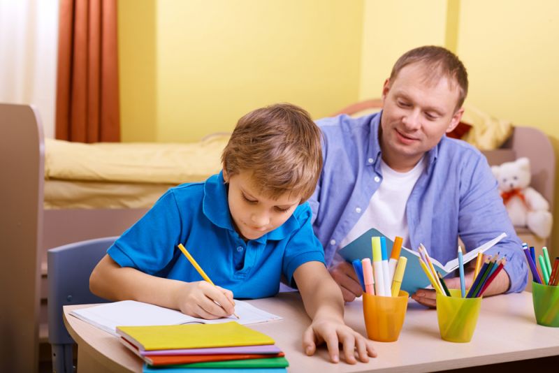 Переход на семейное образование возможен в любой момент обучения, в том числе в середине учебного года