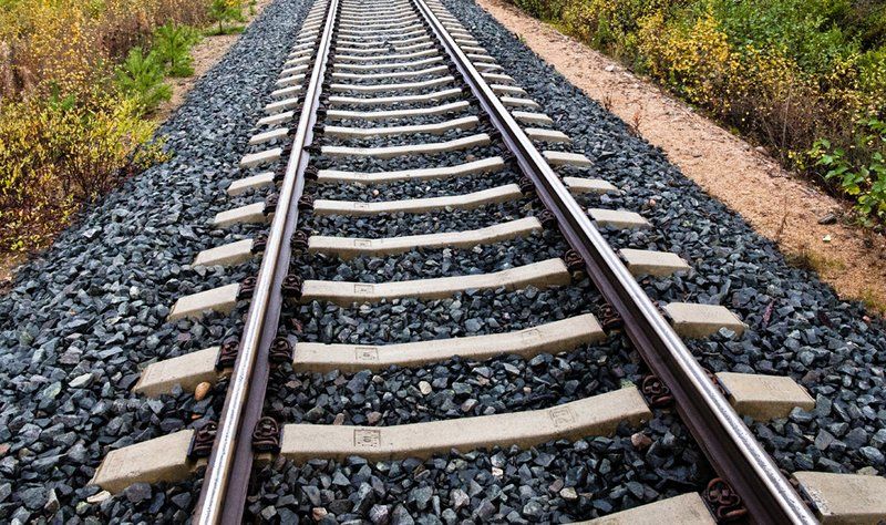 Как показала прокурорская проверка, причиной происшествия стал некачественный капитальный ремонт железнодорожных путей.