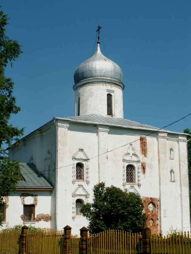 Михалицкий монастырь расположен на Молотковской улице. В настоящее время от монастыря сохранились две постройки: церковь Рождества Богородицы и трапезная с церквью Рождества и Михаила Малеина.