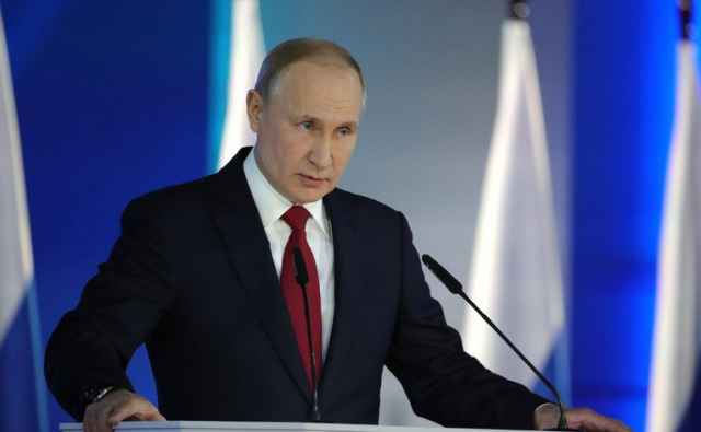 Владимир Путин предложил обсудить возможность изменить Конституцию 15 января во время выступления с посланием Федеральному собранию РФ.