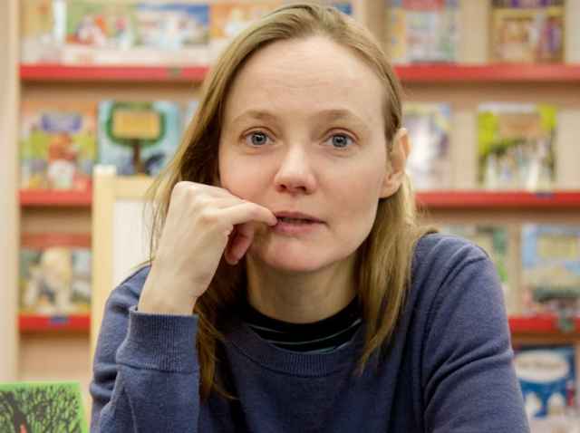 Нина Дашевская является лауреатом литературных премий «Книгуру», «Новая детская книга», премии им. Крапивина