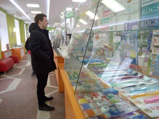 Эксперты Общероссийского Народного Фронта провели рейд по аптечным сетям областного центра.