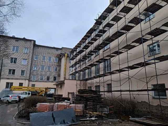 Работы по реконструкции здания Клинического госпиталя ветеранов предположительно завершатся в ноябре текущего года