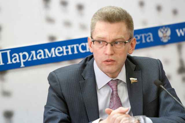 Трудовой договор с Алексеем Костьюковым был расторгнут в связи с окончанием срока.