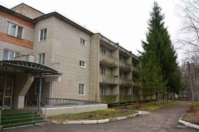 Здание Дома ветеранов в Деревяницах было признано аварийным и подлежащим сносу.