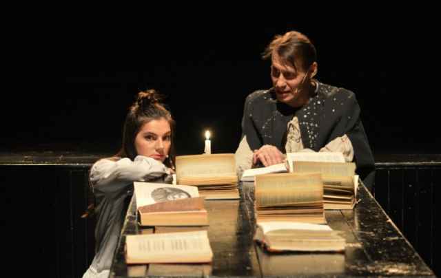 Завершит шекспировские дни онлайн-трансляция спектакля «Ромео и Джульетта».