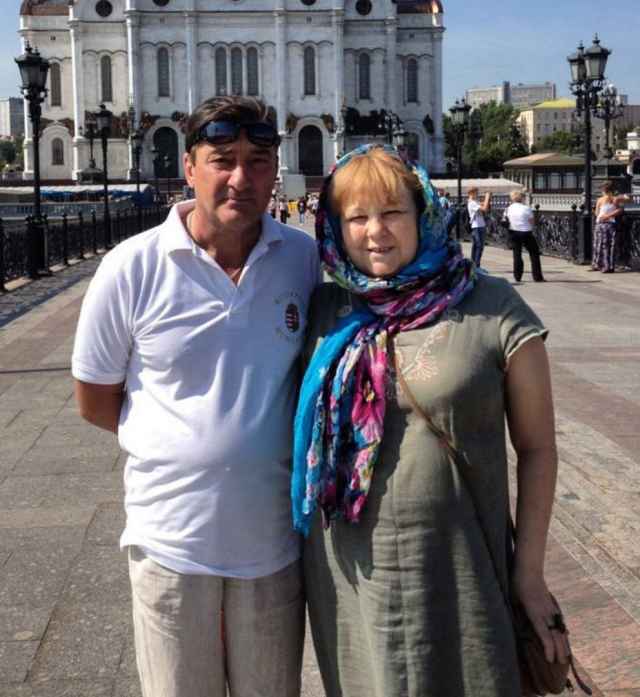 40 лет - официальная дата, знакомы Елена и Сергей с 1976 года. Их свело Ярославское театральное училище