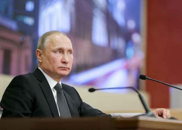 Владимир Путин: "Мы подошли к следующему этапу — смягчению режима ограничений"