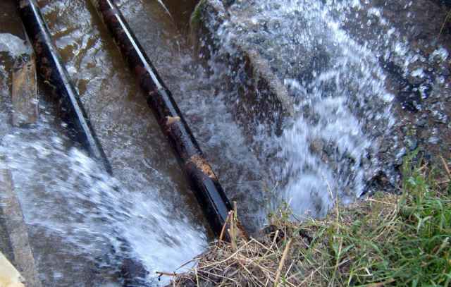 Администрация Старорусского района в октябре надеется заключить концессионное соглашение, которым предусмотрена поэтапная замена водопроводных сетей.