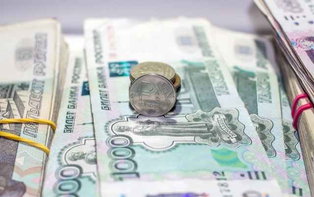 Общая сумма задолженности составила более 720 тыс. рублей.