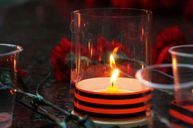 Всего в рамках акции организаторы планируют зажечь не менее 27 000 000 свечей, чтобы почтить память павших