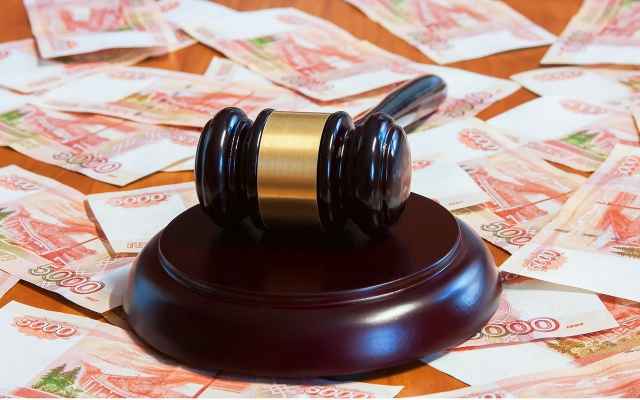 Суд удовлетворил исковое заявление прокуратуры Новгородского района о взыскании с обвиняемого денежных средств в счет возмещения причиненного государству ущерба