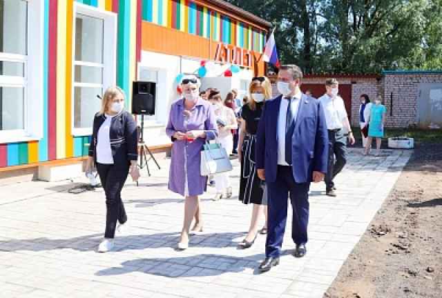 Обновленную спортшколу в ходе рабочей поездки посетил губернатор Андрей Никитин.