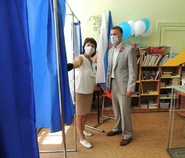Глава района оценил готовность избирательных участков к голосованию