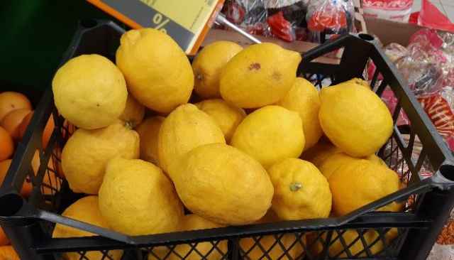 В мае значительно замедлились темпы прироста цен на лимоны и чеснок.