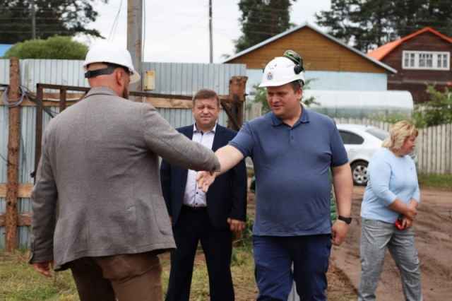 Андрей Никитин также обсудил с жителями Хвойнинского района вопросы инвестиционной привлекательности муниципалитета в сфере лесного хозяйства и развития малого и среднего бизнеса в агропромышленном комплексе