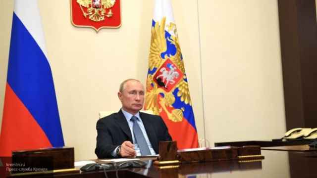 Глава государства подчеркнул, что вакцинация в России должна проводиться исключительно на добровольной основе