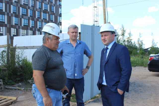 Сергей Бусурин сообщил своим подписчикам, что у него сегодня обычный рабочий день.