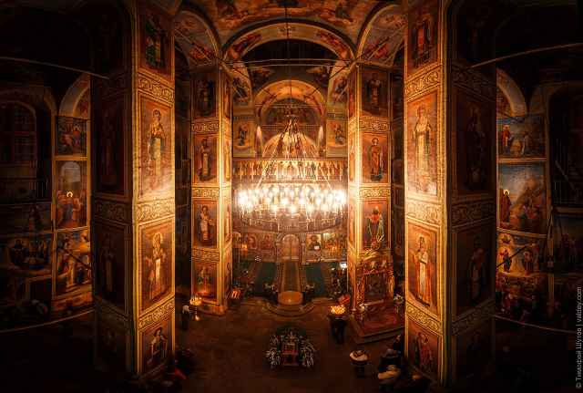 Из Иверского монастыря под Валдаем похищена старинная икона Божией Матери
