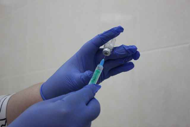 Первый транш вакцины «Спутник V» (Гам-Ковид-Вак), разработанной НИЦ эпидемиологии и микробиологии имени Гамалеи минздрава России, прибыл в регион 16 сентября