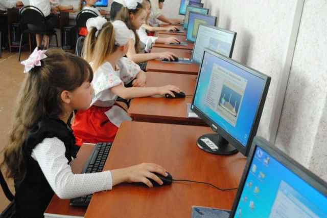 Новгородская область с 2019 года участвует в проекте «Цифровая образовательная среда»