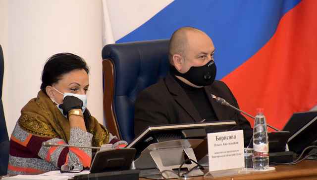 Алексей Чурсинов на заседании Новгородской областной думы 28 октября 2020 года.