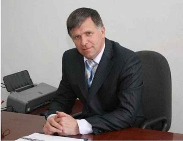 Депутаты утвердили Александра Лыжова на пост главы Волотовского района