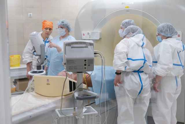 За смену в областной больнице исследование на компьютерном томографе проходит более 70 человек