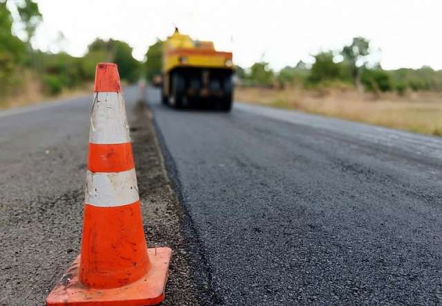 Новгородская область получит более 200 миллионов рублей на ремонт дорог