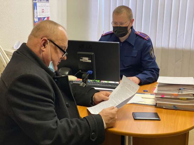 Глава Солецкого округа и его заместитель задержаны за превышение должностных полномочий