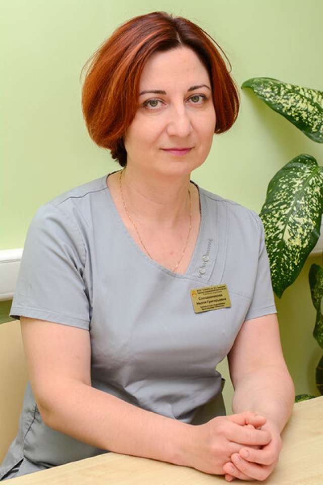 Нелли Солодовникова более 10 лет отработала в ведущем медицинском центре России мирового уровня - Национальном медицинском исследовательском центре имени Алмазова