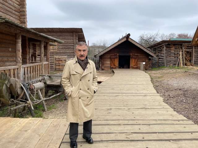 Актёр Леонид Каневский посетил Старую Руссу