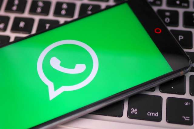 В Роскомнадзоре на фоне требований WhatsApp призвали россиян чётко представлять риски, связанные с передачей своих персональных данных зарубежным компаниям.