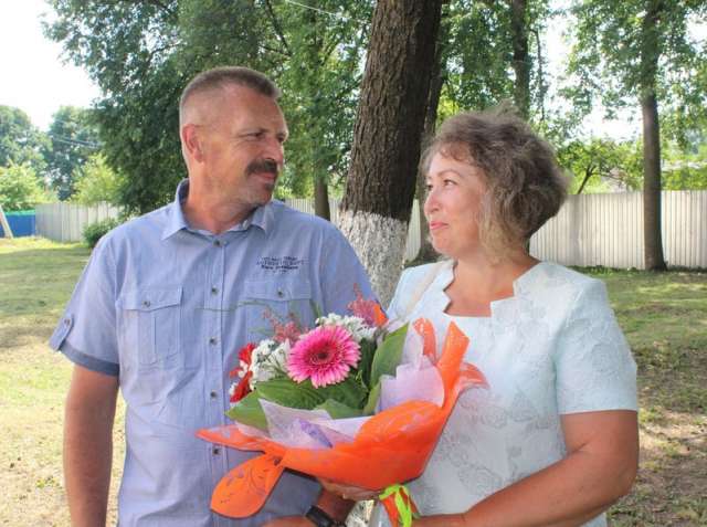 В августе Александр и Людмила Дмитриевы отметят жемчужную свадьбу.